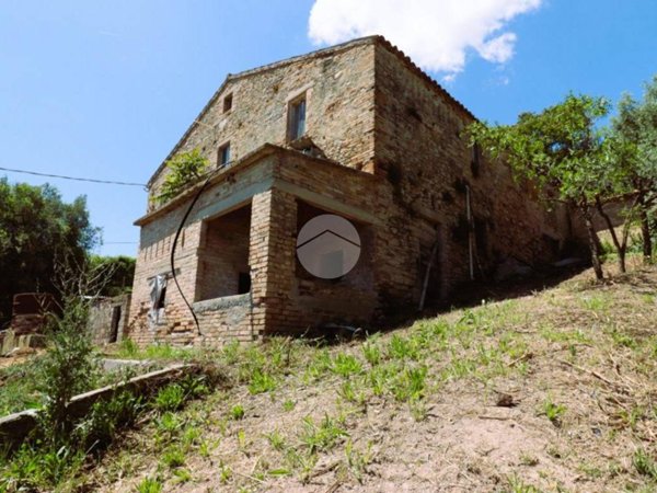 casa indipendente in vendita a Ripatransone