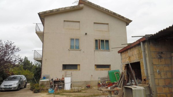 casa indipendente in vendita a Ripatransone