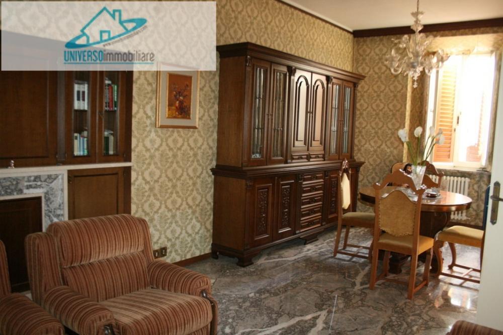 casa indipendente in vendita a Ripatransone