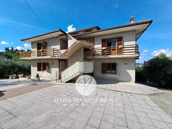 casa indipendente in vendita a Ripatransone