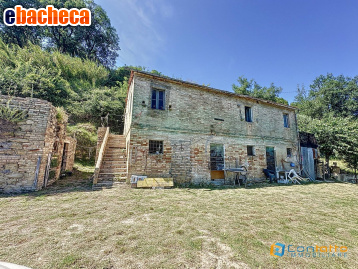 casa indipendente in vendita a Ripatransone
