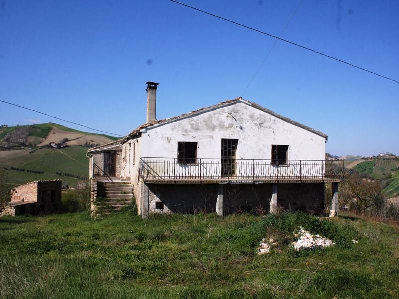 casa indipendente in vendita a Ripatransone