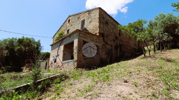 casa indipendente in vendita a Ripatransone