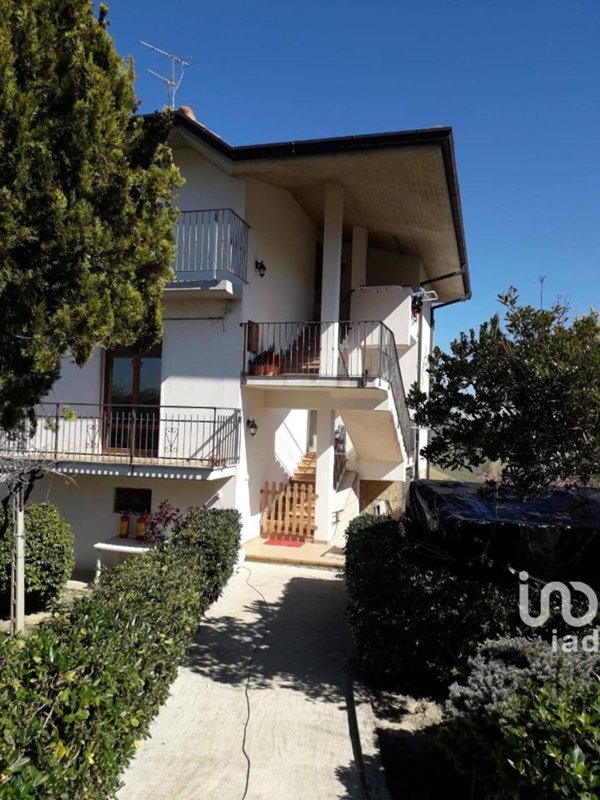 casa indipendente in vendita a Ripatransone