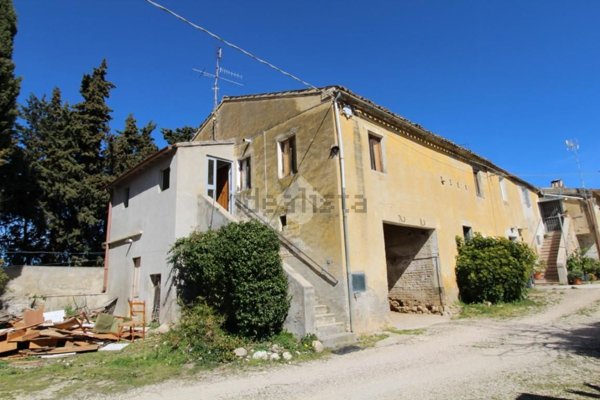 casa indipendente in vendita a Ripatransone