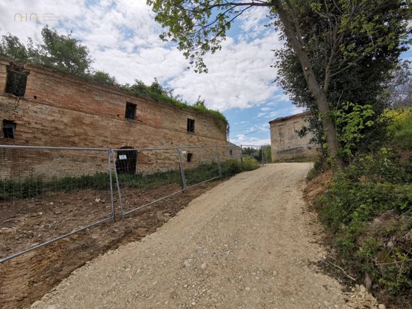 casa indipendente in vendita a Ripatransone