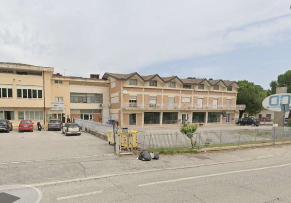 capannone in vendita a Ripatransone