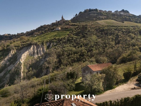 casale in vendita a Ripatransone