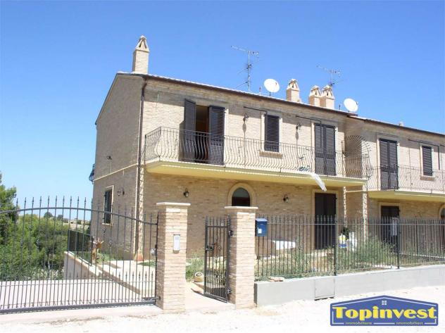 casa indipendente in vendita a Ripatransone