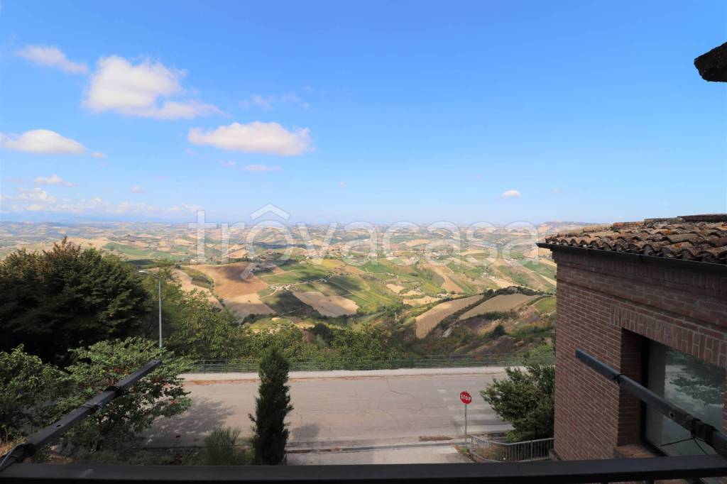 casa indipendente in vendita a Ripatransone