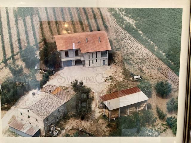 casa indipendente in vendita a Ripatransone