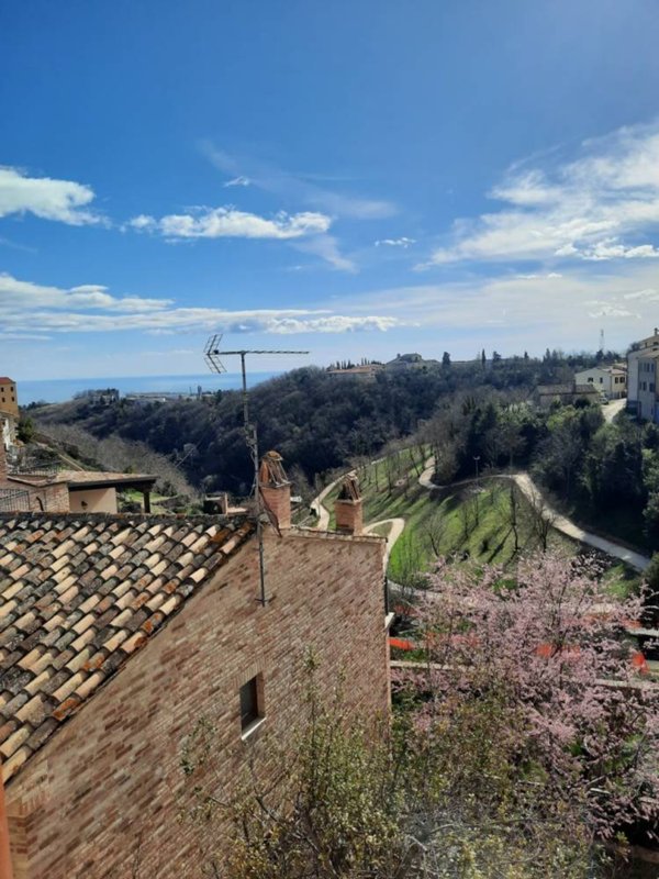casa indipendente in vendita a Ripatransone
