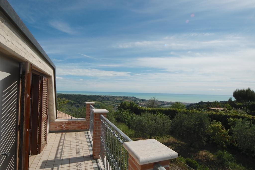 casale in vendita a Ripatransone