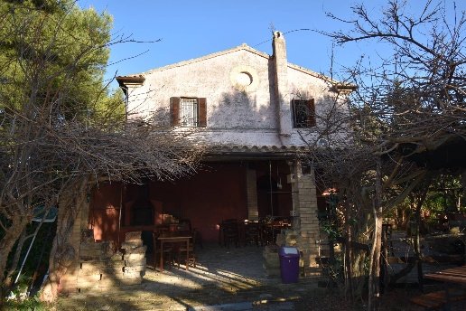 intera palazzina in vendita a Ripatransone in zona San Savino