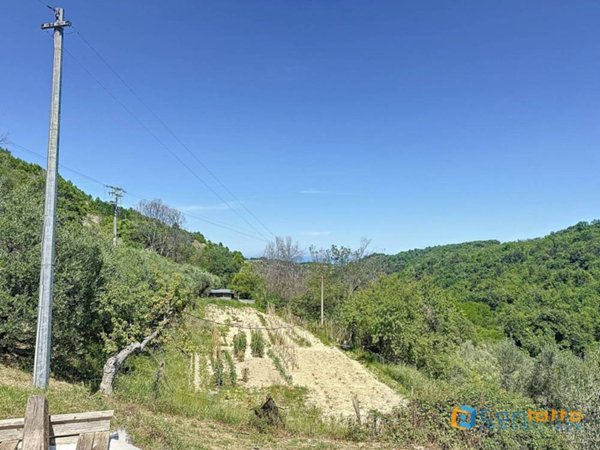 casa indipendente in vendita a Ripatransone