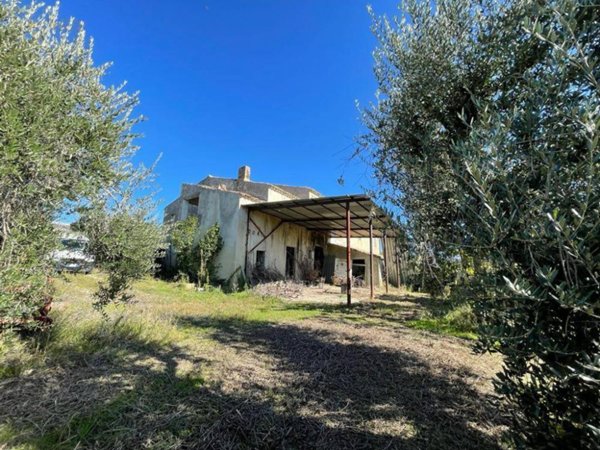casa indipendente in vendita a Ripatransone