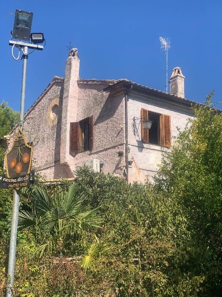 intera palazzina in vendita a Ripatransone in zona San Savino