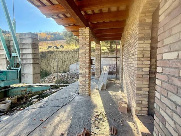 casa indipendente in vendita a Ripatransone