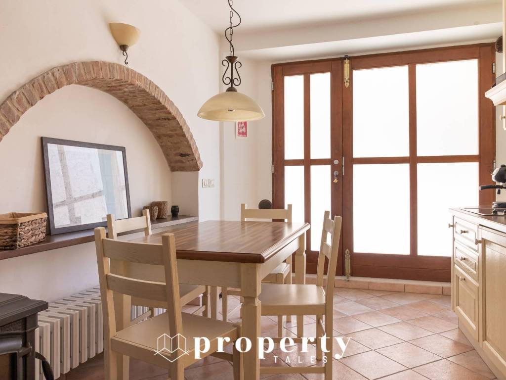 casa indipendente in vendita a Ripatransone in zona Petrella