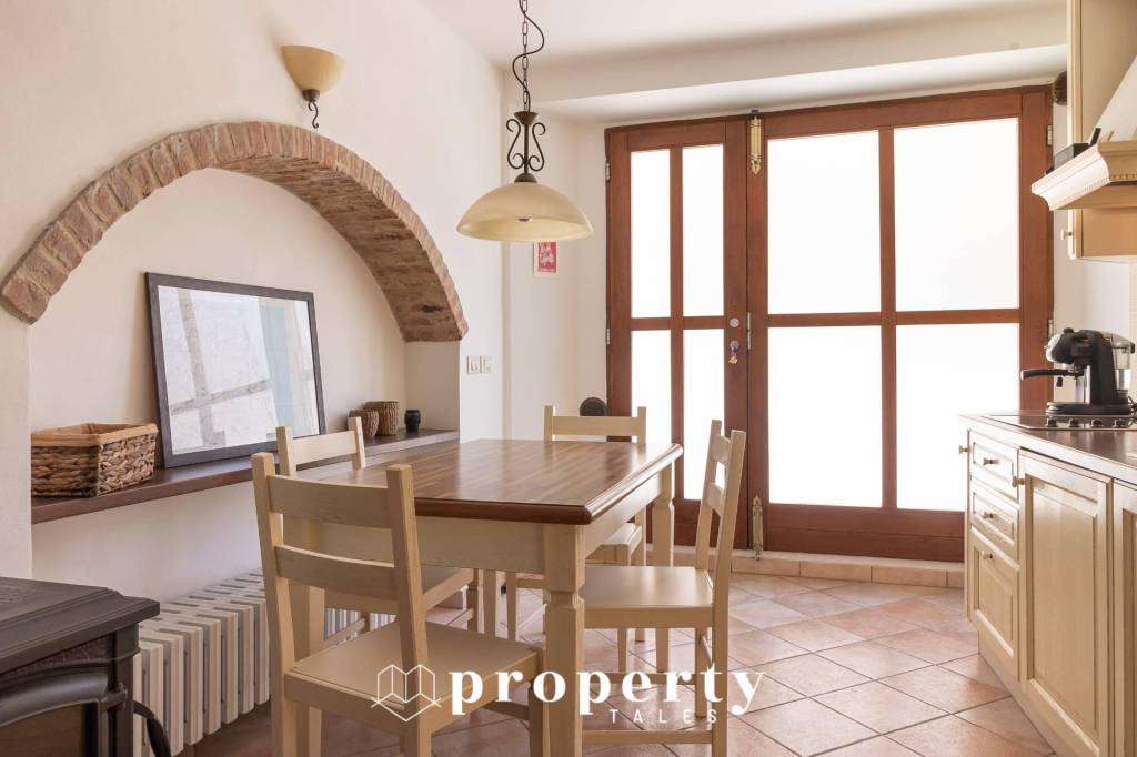 casa indipendente in vendita a Ripatransone in zona Petrella