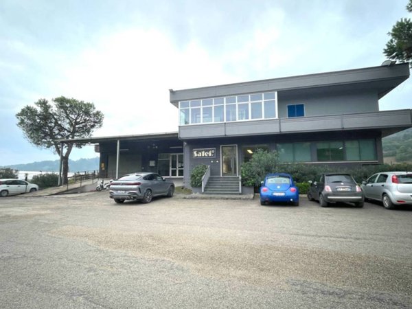 negozio in vendita a Ripatransone