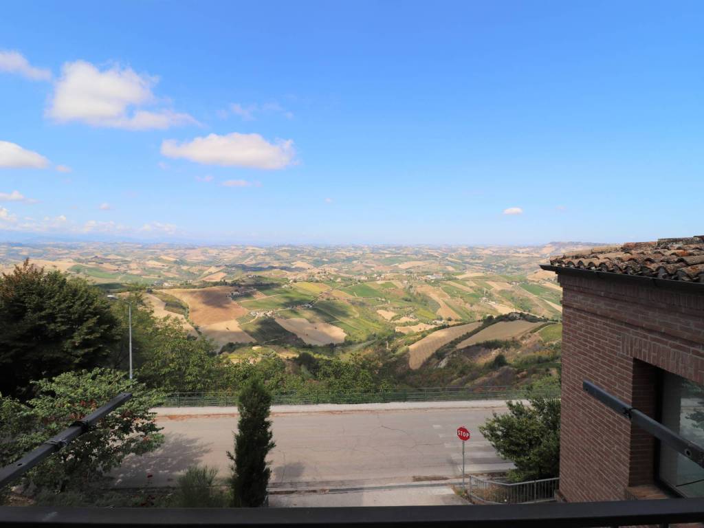 casa indipendente in vendita a Ripatransone