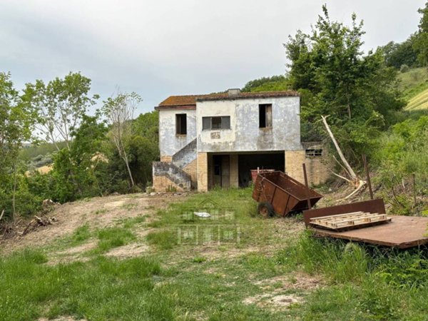 casa indipendente in vendita a Ripatransone