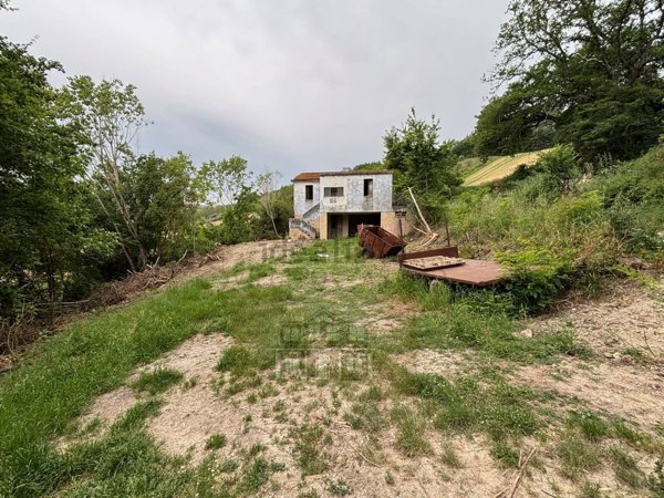 casale in vendita a Ripatransone