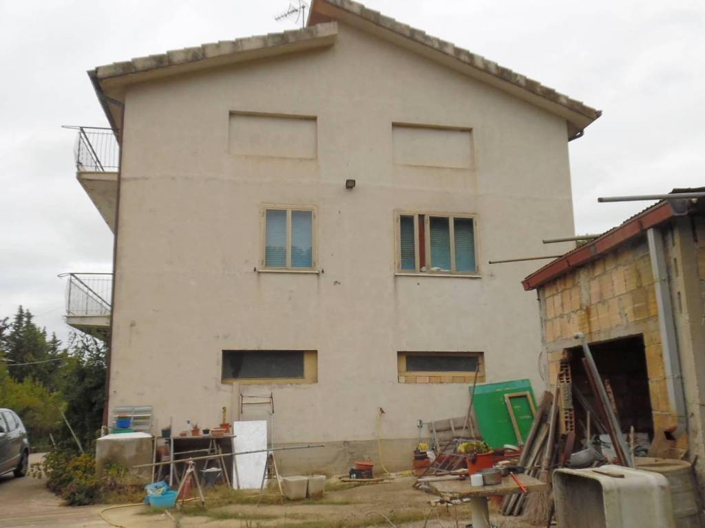 casa indipendente in vendita a Ripatransone