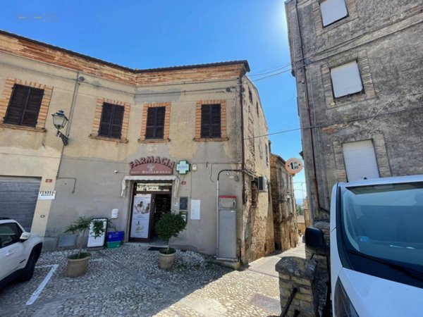 locale commerciale in vendita a Ripatransone