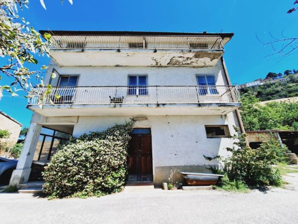 casa indipendente in vendita a Ripatransone