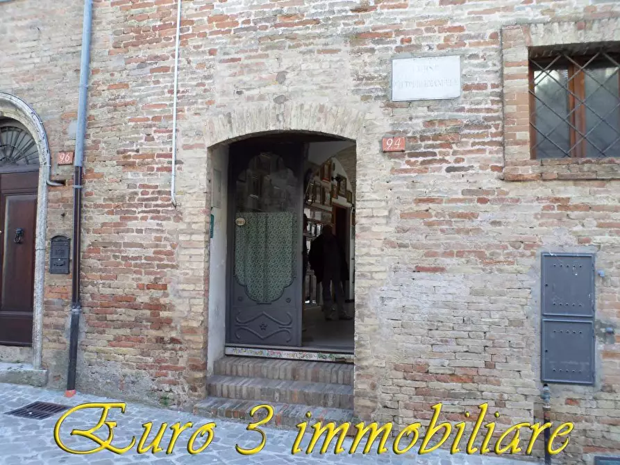 locale commerciale in vendita a Ripatransone