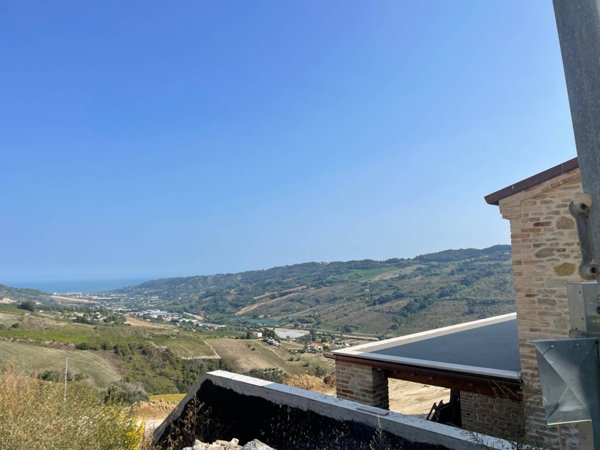 casa indipendente in vendita a Ripatransone