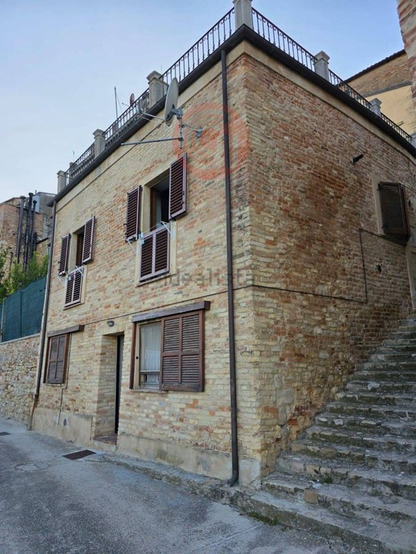 casa indipendente in vendita a Ripatransone