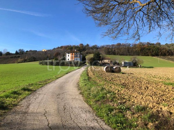 casa indipendente in vendita a Ripatransone
