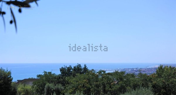 terreno edificabile in vendita a Ripatransone in zona Petrella