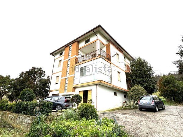 casa indipendente in vendita a Ripatransone
