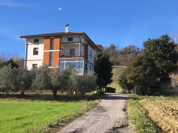 casa indipendente in vendita a Ripatransone