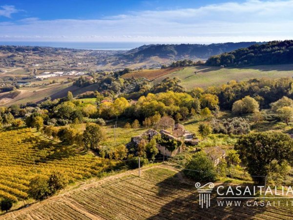 casa indipendente in vendita a Ripatransone