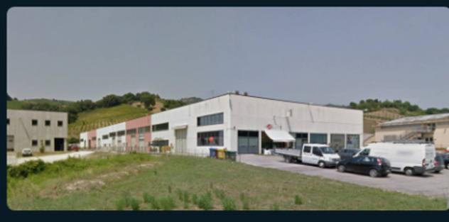 locale commerciale in vendita a Ripatransone