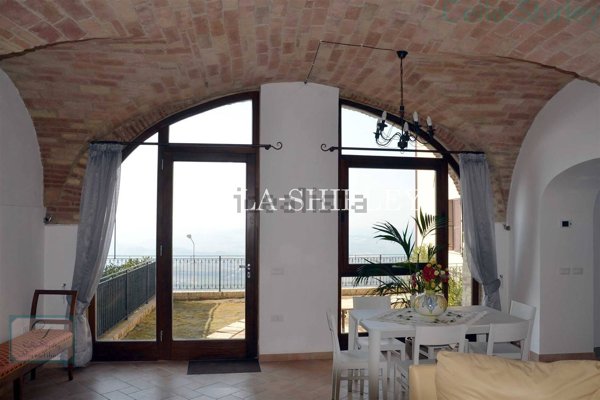 appartamento in vendita a Ripatransone in zona Petrella
