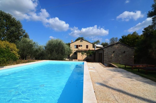 casa indipendente in vendita a Ripatransone