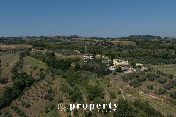casa indipendente in vendita a Ripatransone