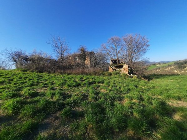 rudere in vendita a Ripatransone