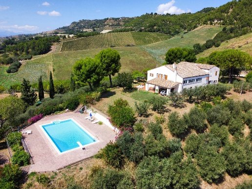 casa indipendente in vendita a Ripatransone in zona San Salvatore
