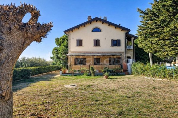 appartamento in vendita a Ripatransone in zona Petrella