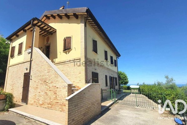 appartamento in vendita a Ripatransone in zona Petrella