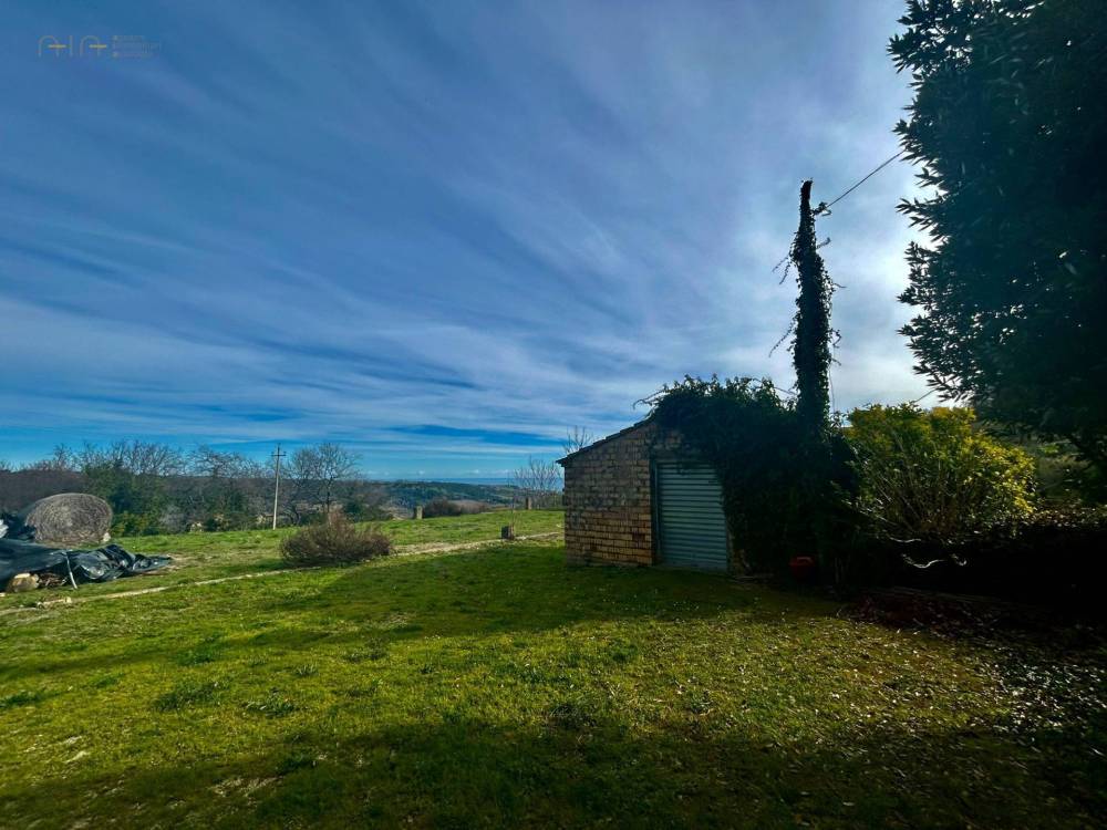 casa indipendente in vendita a Ripatransone