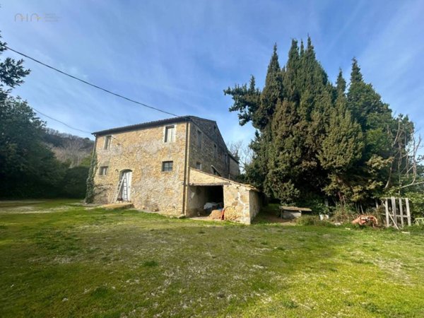 casa indipendente in vendita a Ripatransone