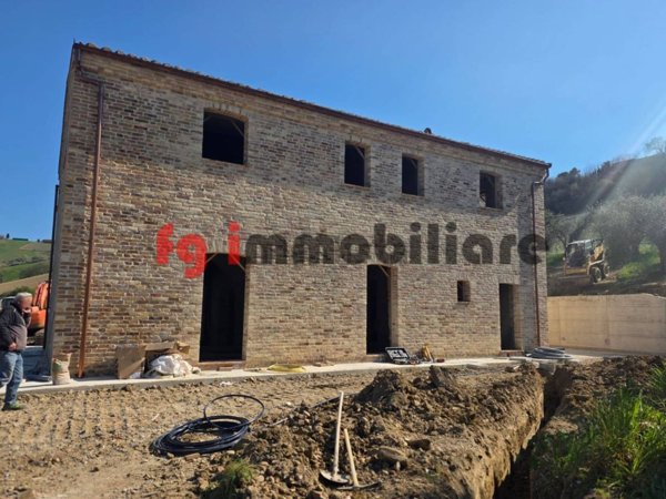 casale in vendita a Ripatransone